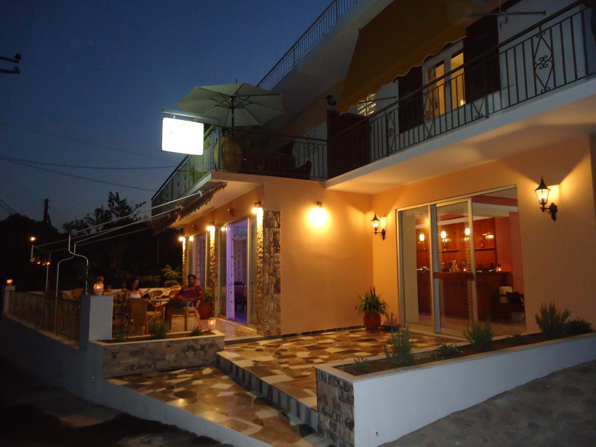 Hermes Agia Marina  Exteriér fotografie