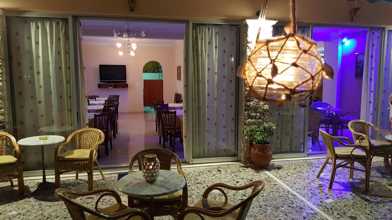 Hermes Agia Marina  Exteriér fotografie